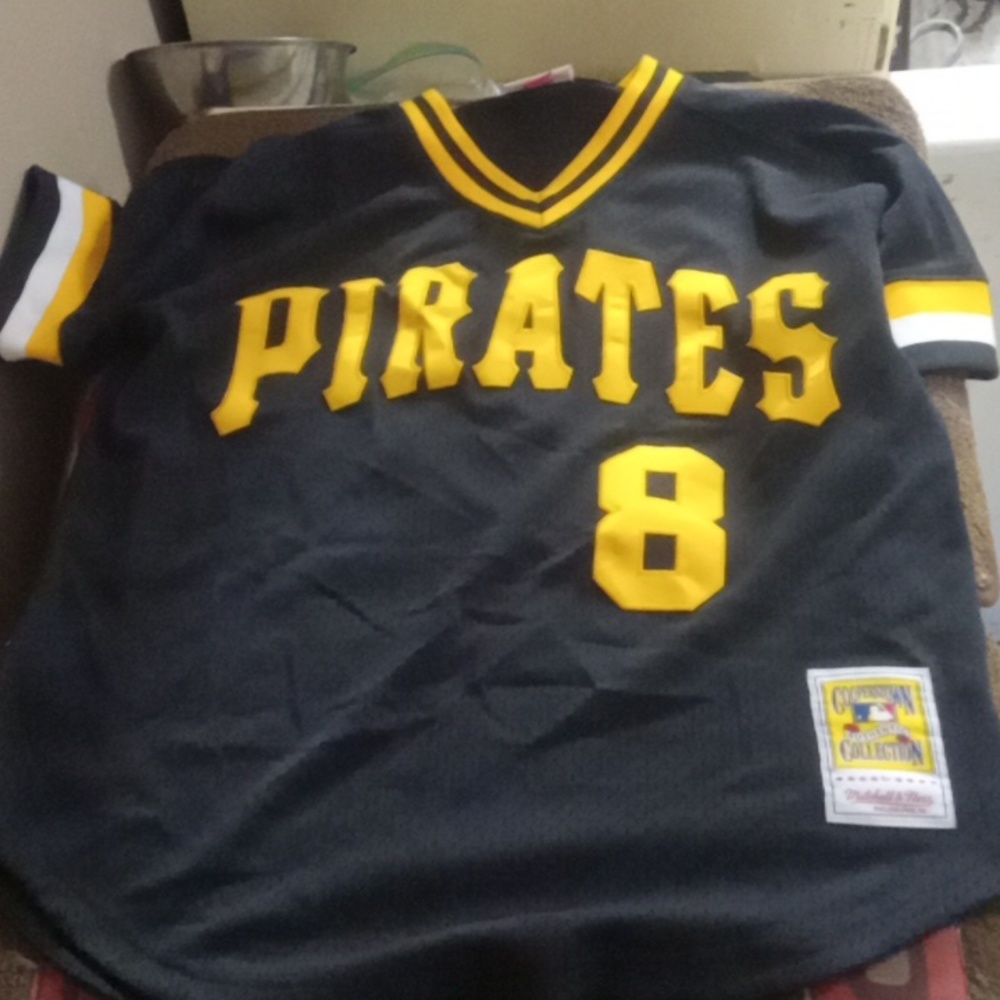 Pirates 8 Stargell size 44 L